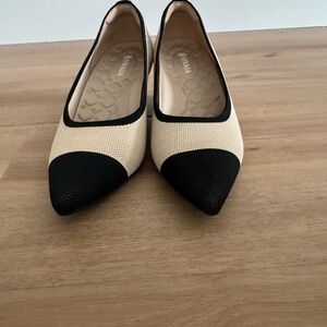 Vivaia Black and Cream Pointed Wedge